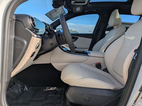 Certified 2026 Mercedes-Benz GLC 300 4MATIC image 17