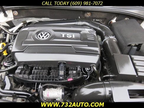 Used 2014 Volkswagen Passat 1.8T SEL Premium image 34