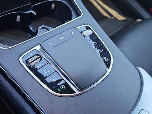 Used 2022 Mercedes-Benz GLC 300 4MATIC image 27