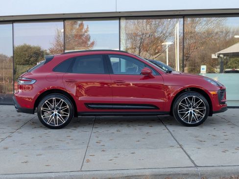 New 2026 Porsche Macan image 8