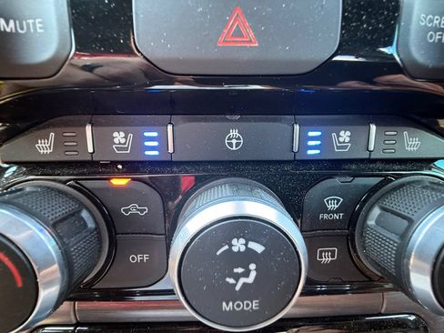 Used 2022 RAM 1500 Limited AWD/4WD image 33