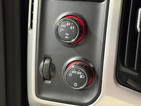 Used 2015 GMC Sierra 1500 SLE image 16