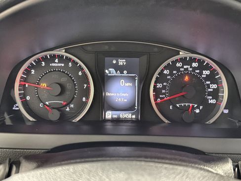 Used 2017 Toyota Camry XLE image 17