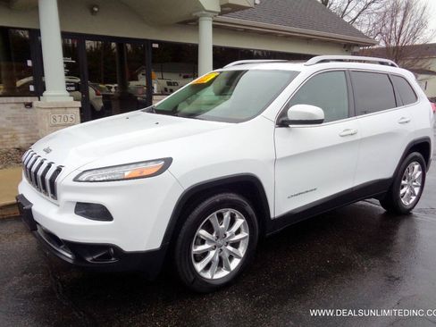 Used 2017 Jeep Cherokee Limited AWD/4WD image 1
