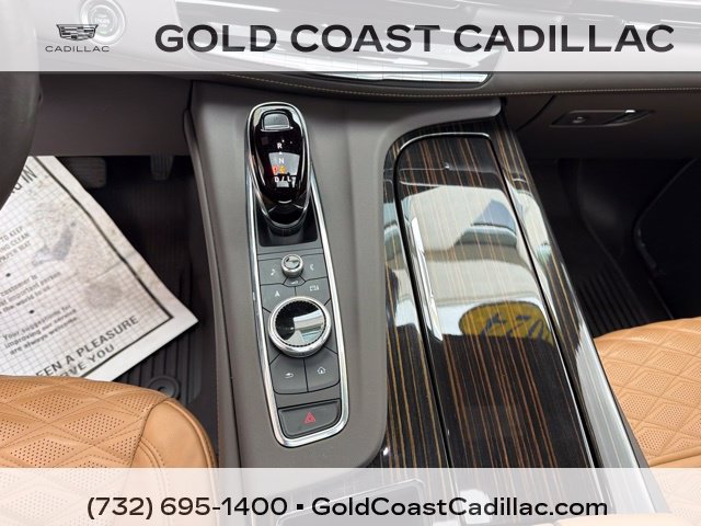 Certified 2024 Cadillac Escalade Sport w/ LPO, ONYX Package AWD/4WD image 31