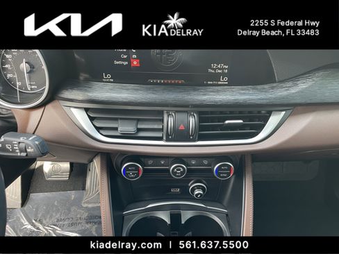 Used 2019 Alfa Romeo Stelvio w/ Nero Edizione image 19