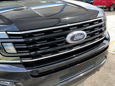 Used 2019 Ford Expedition Max Limited w/ Equipment Group 303A AWD/4WD image 30