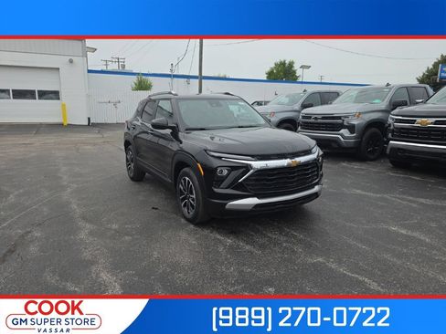 New 2026 Chevrolet TrailBlazer LT w/ LT Cold Weather Package FWD image 1