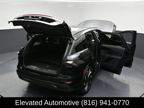 Used 2025 Lincoln Nautilus Reserve w/ Jet Appearance Package AWD/4WD image 37