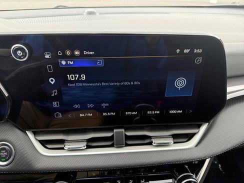 Used 2025 Chevrolet Equinox LT AWD/4WD image 29