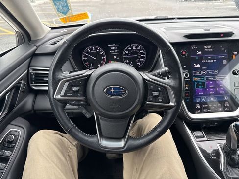 Used 2020 Subaru Outback Limited image 9