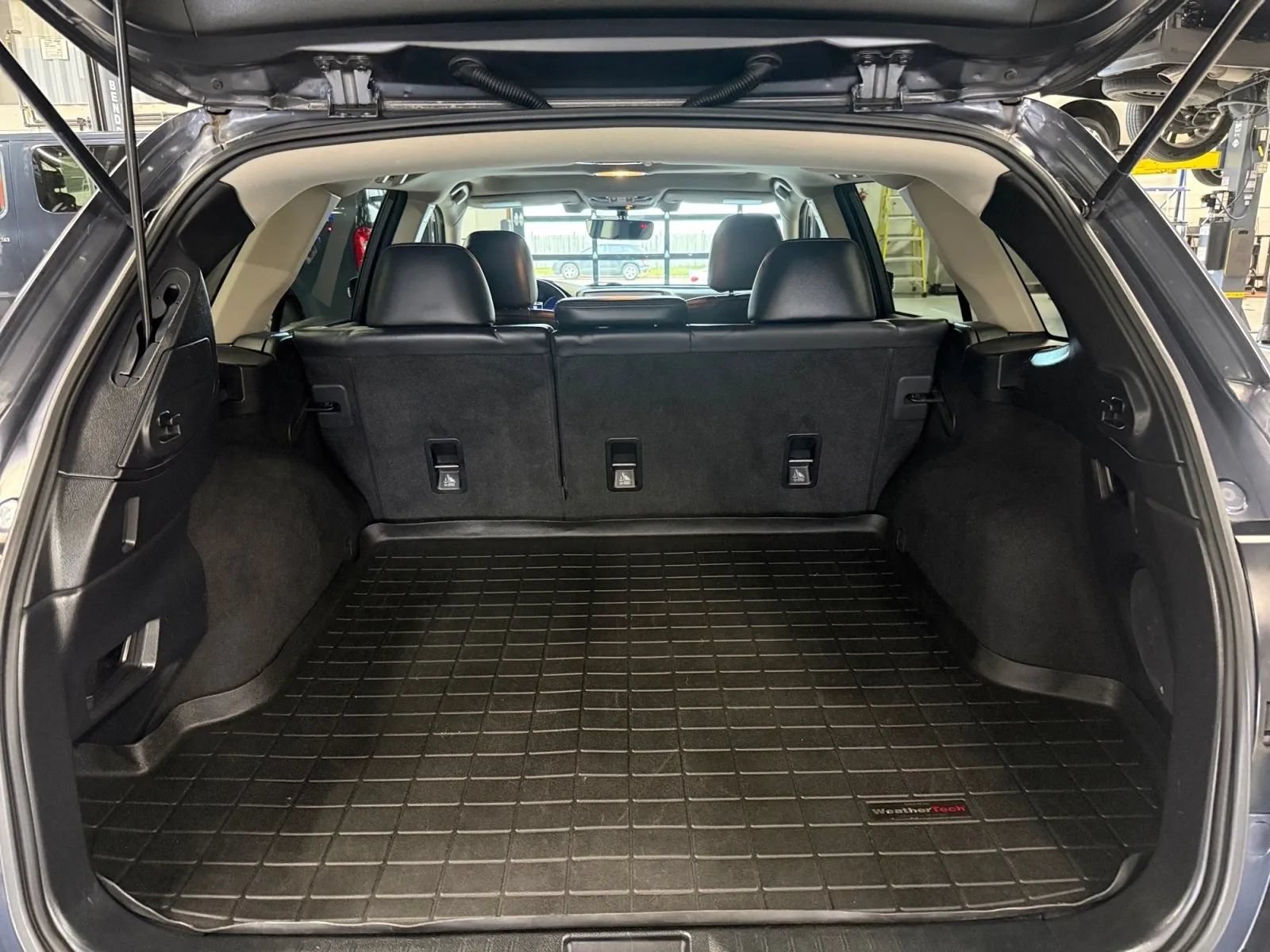 Used 2017 Subaru Outback 3.6R Limited AWD/4WD image 19