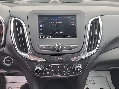 Used 2024 Chevrolet Equinox LT AWD/4WD image 18