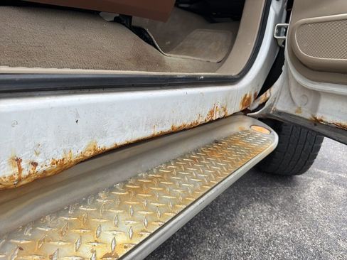 Used 2006 Ford F250 XL image 17