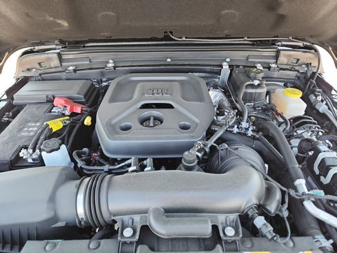 New 2025 Jeep Wrangler Rubicon w/ Convenience Group image 22