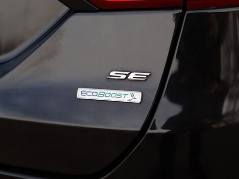 Used 2014 Ford Fusion SE w/ Equipment Group 202A image 31