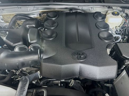 Used 2024 Toyota 4Runner SR5 image 34