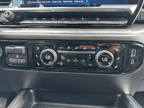 Used 2024 Chevrolet Silverado 2500 High Country w/ Technology Package image 23