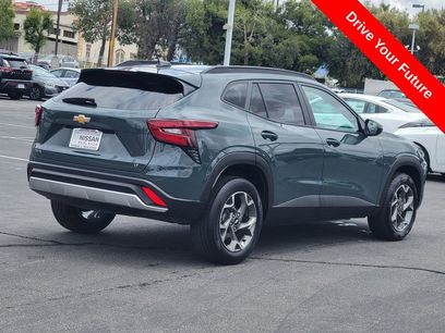 Used 2025 Chevrolet Trax LT
