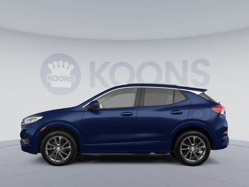 Used 2020 Buick Encore GX Preferred w/ Sport Touring Package FWD image 2