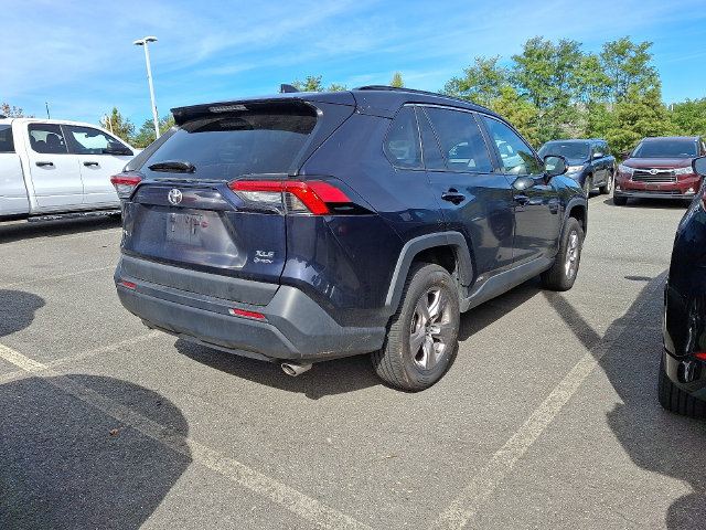 Used 2025 Toyota RAV4 XLE AWD/4WD image 4