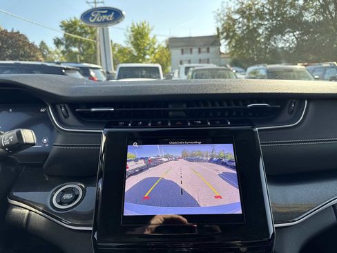 Used 2022 Jeep Grand Cherokee L Laredo w/ Luxury Tech Group I image 28