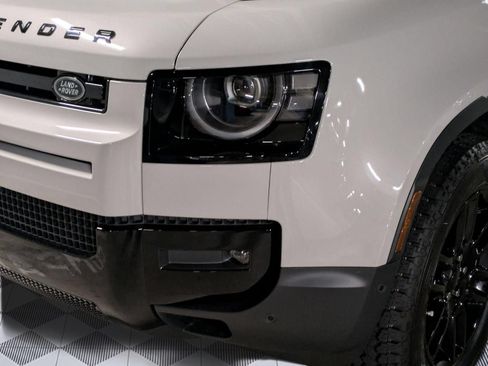 New 2026 Land Rover Defender 110 S AWD/4WD image 10