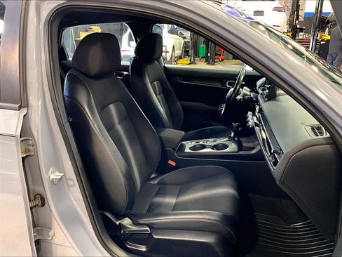 Used 2022 Honda Civic Sport image 11