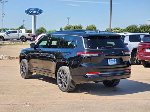 New 2026 Jeep Grand Cherokee L Limited AWD/4WD image 3