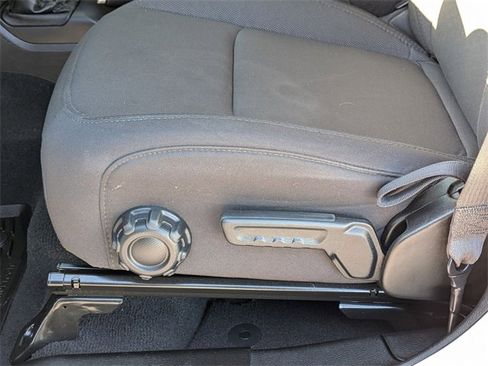 Used 2023 Jeep Gladiator Sport image 15