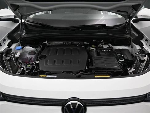 New 2026 Volkswagen Tiguan SE image 15