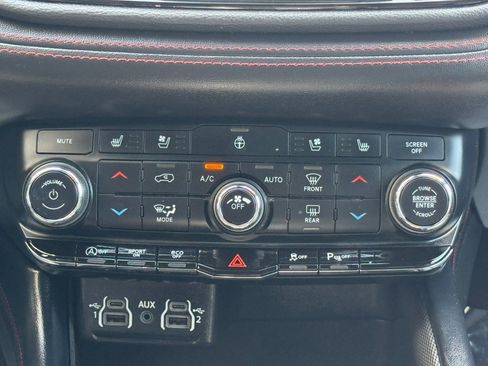 Used 2024 Dodge Durango GT image 24