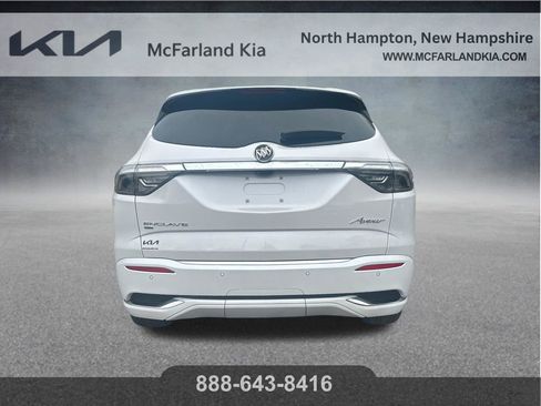 Used 2023 Buick Enclave Avenir w/ Avenir Technology Package AWD/4WD image 9