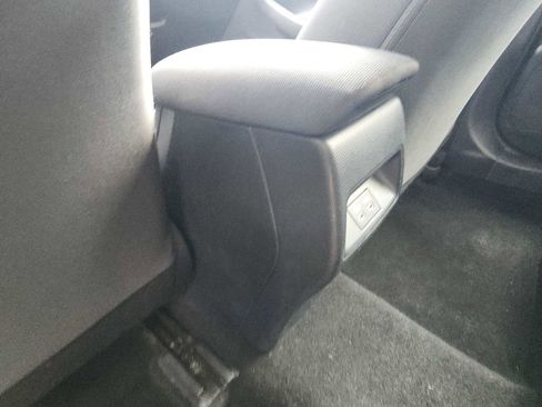 Used 2023 Toyota Corolla LE FWD image 21