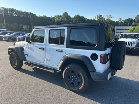 Used 2022 Jeep Wrangler Unlimited Sport AWD/4WD image 5