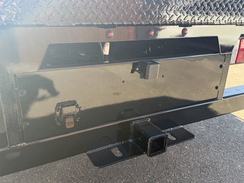 Used 2024 RAM 5500 Tradesman w/ Chrome Appearance Group RWD image 10