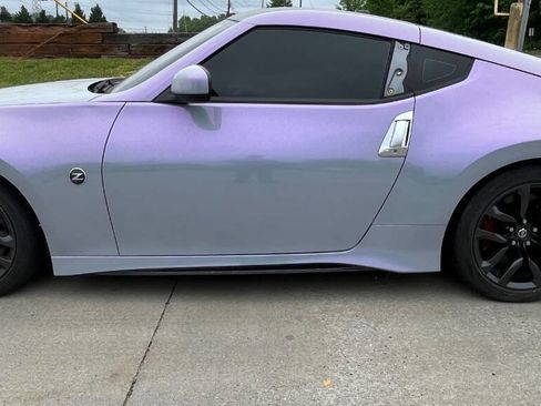 Used 2017 Nissan 370Z Coupe image 4