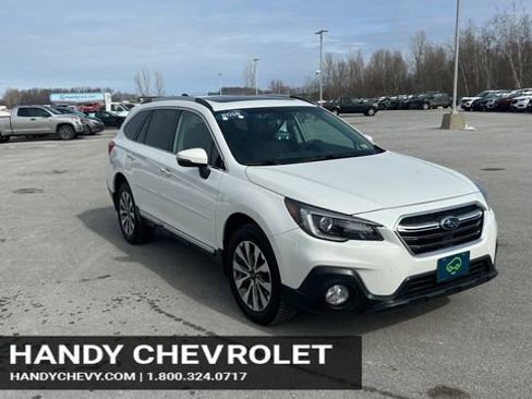 Used 2018 Subaru Outback 3.6R Touring image 1