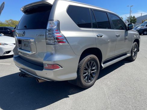 Used 2023 Lexus GX 460 Premium w/ Premium Package AWD/4WD image 6