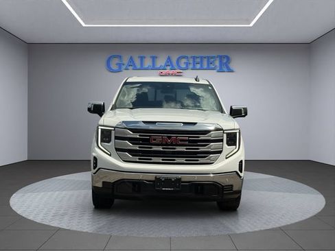 Used 2024 GMC Sierra 1500 SLE w/ Preferred Package AWD/4WD image 12
