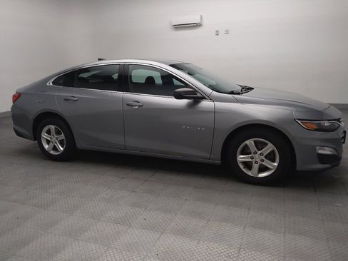 Used 2023 Chevrolet Malibu LS FWD image 11