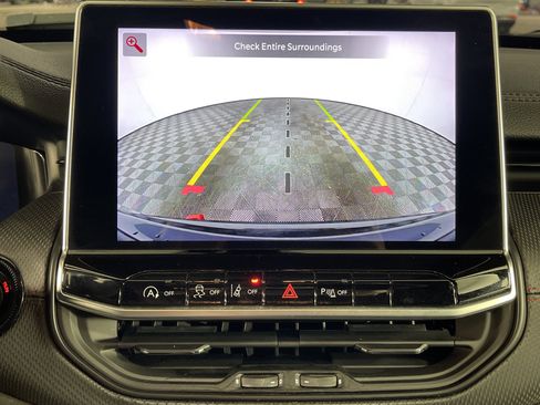 Used 2024 Jeep Compass Trailhawk w/ Trailhawk Elite Group image 24