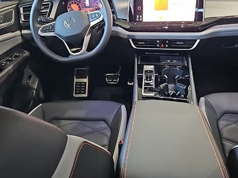 New 2026 Volkswagen Atlas Peak Edition image 27