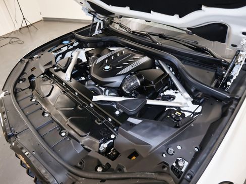 Used 2023 BMW X6 M50i w/ Executive Package image 58