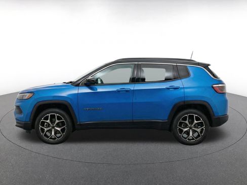 Used 2025 Jeep Compass Limited AWD/4WD image 6