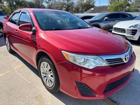 Used 2013 Toyota Camry L image 7