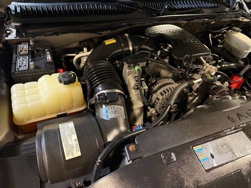 Used 2006 GMC Sierra 3500 SLE w/ Heavy-Duty Power Package image 19