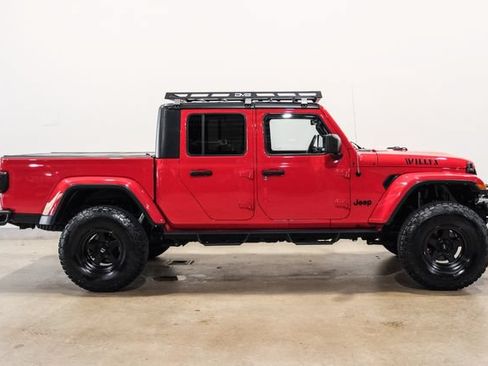 Used 2021 Jeep Gladiator Sport AWD/4WD image 32