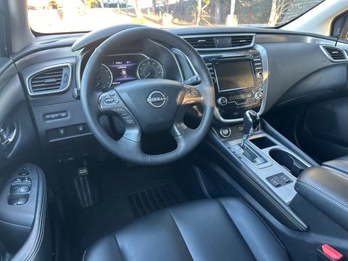 Used 2023 Nissan Murano SV image 22