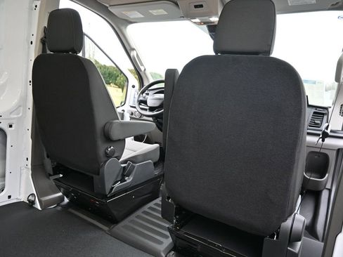 New 2026 Ford Transit 250 148 Medium Roof RWD image 39